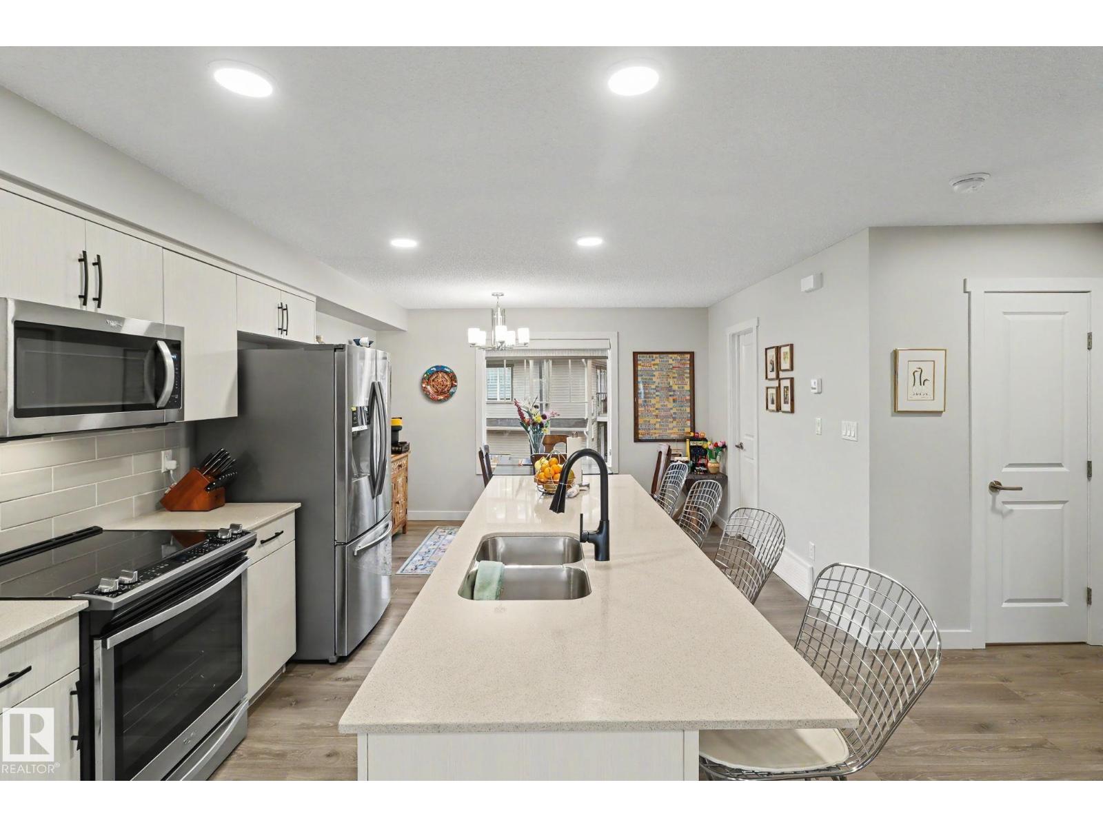 #24 165 CY BECKER BLVD NW, Edmonton