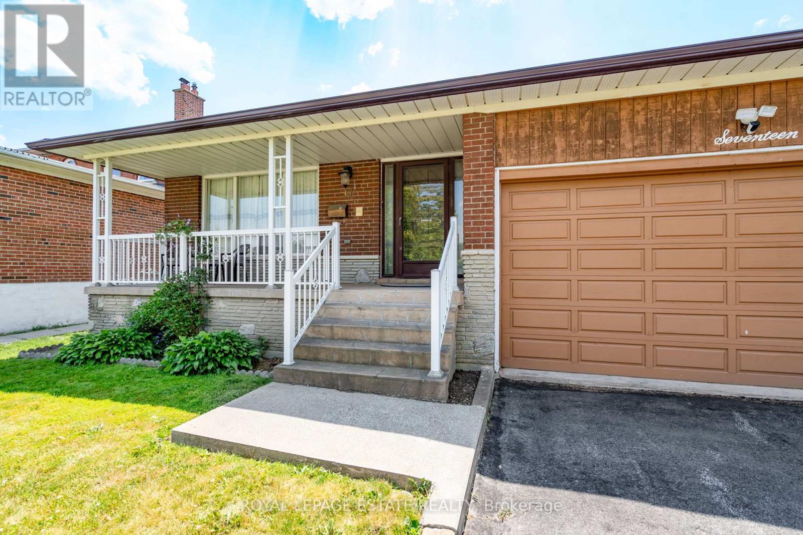 17 ALTAIR AVENUE — photo 2