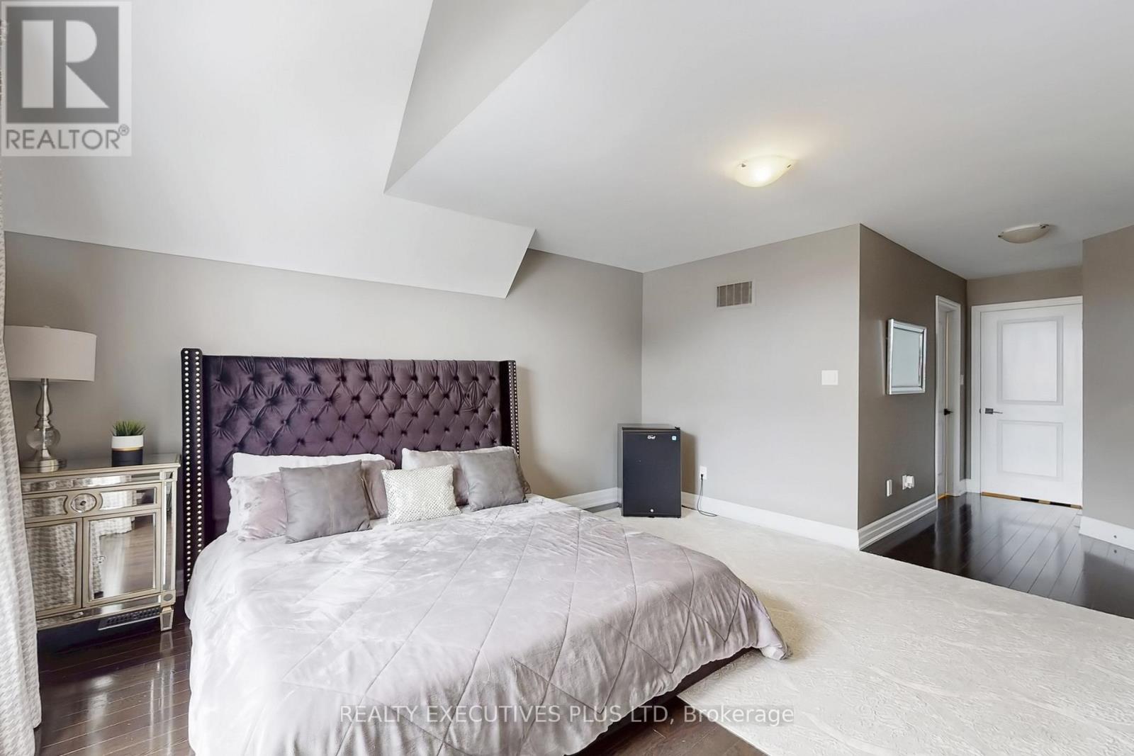 Private 4 Pc Ensuite Bath