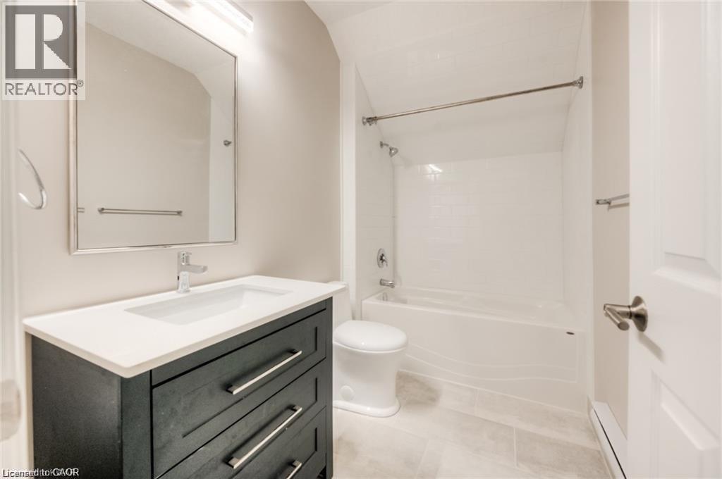 58 CEDAR Street N, Kitchener, Ontario, N2H2X1 — Photo 12