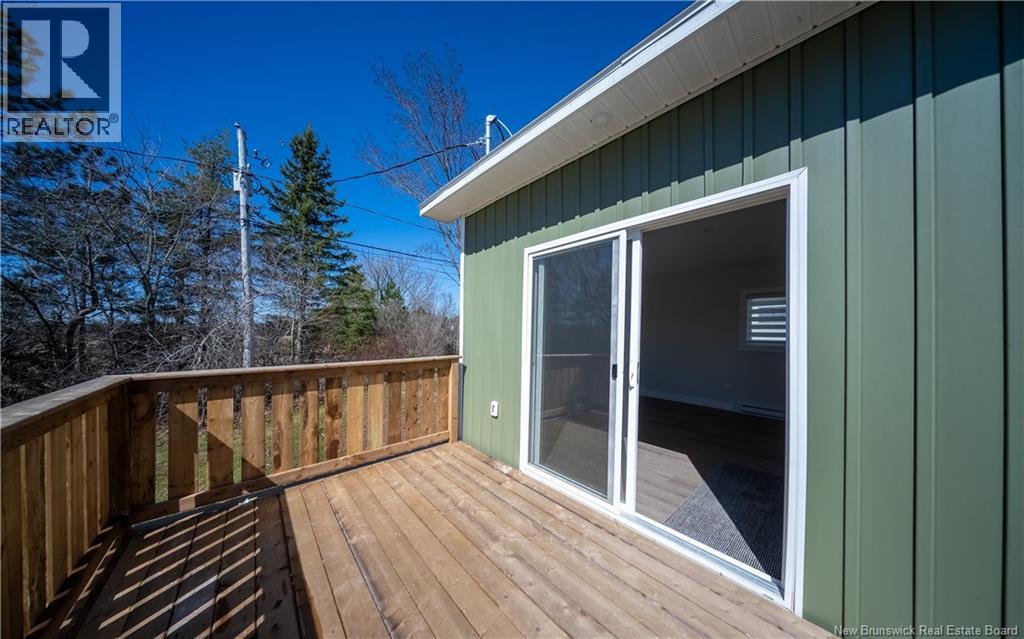 32 Carolyn Crescent - 12