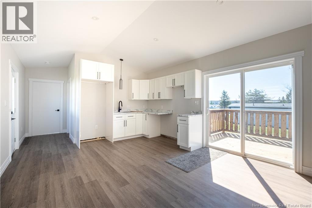 32 Carolyn Crescent - 4