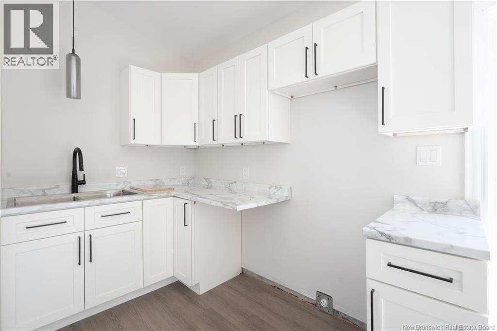 32 Carolyn Crescent - 5