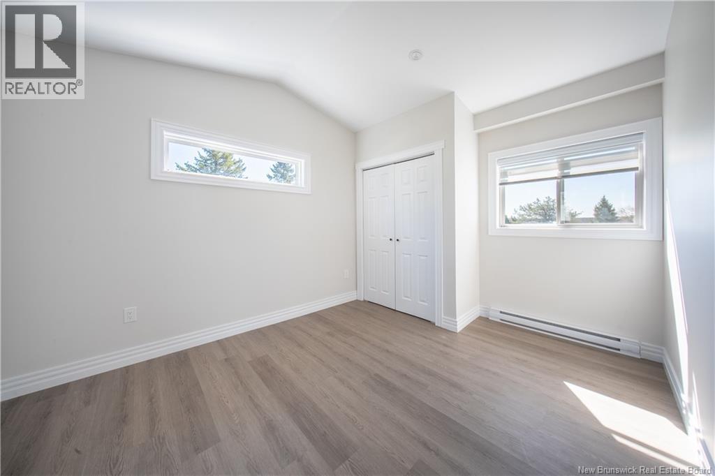 32 Carolyn Crescent - 7