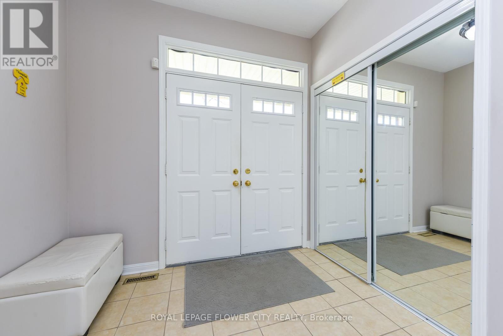 19 MALDIVES CRESCENT N — photo 2