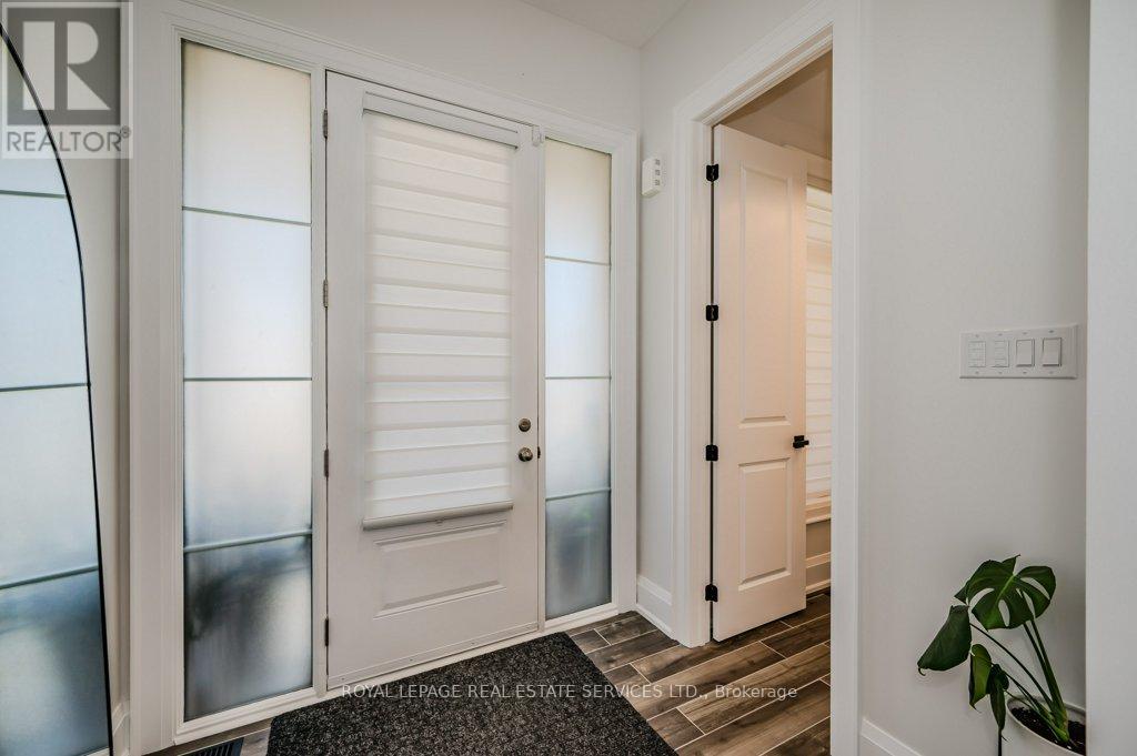 Main Level w/10' Ceilings Ideal for Entertaining