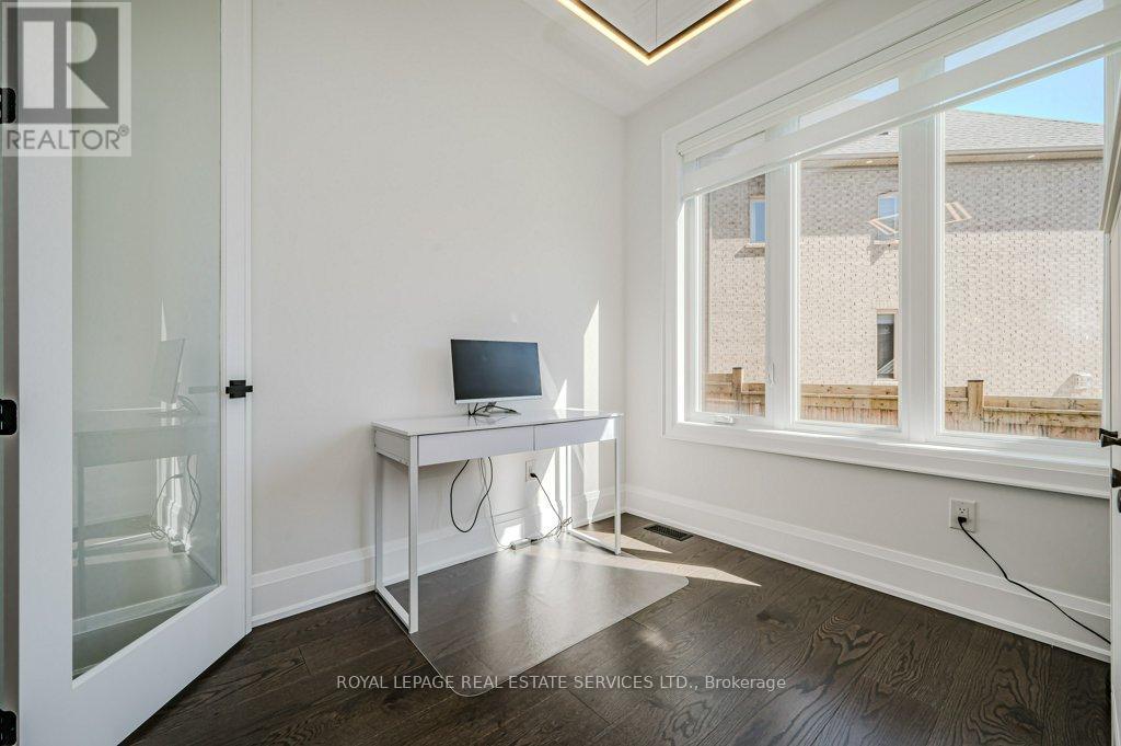 Office Provides a Quiet and Functional Workspace