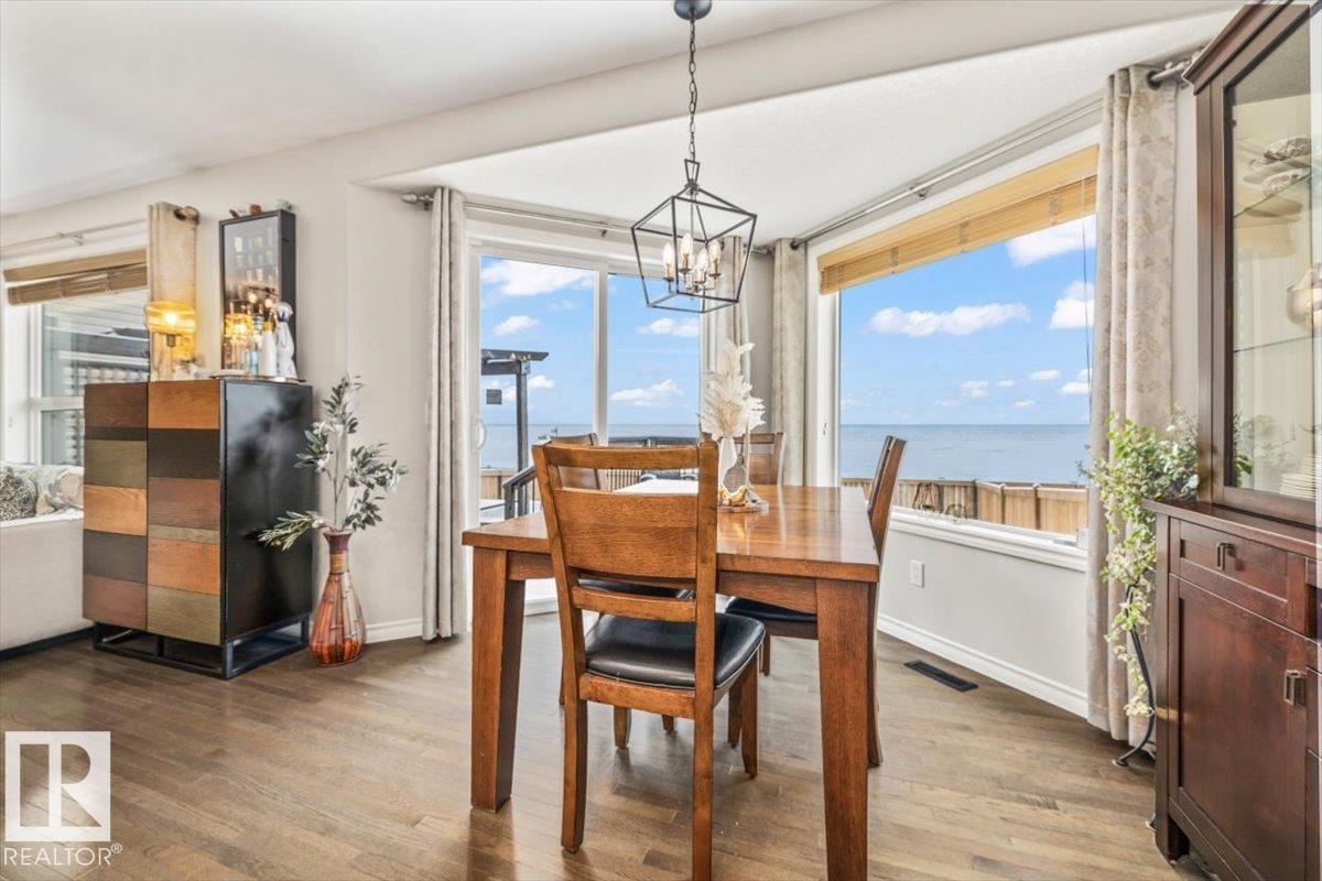 50 NAPOLEON CR, St. Albert