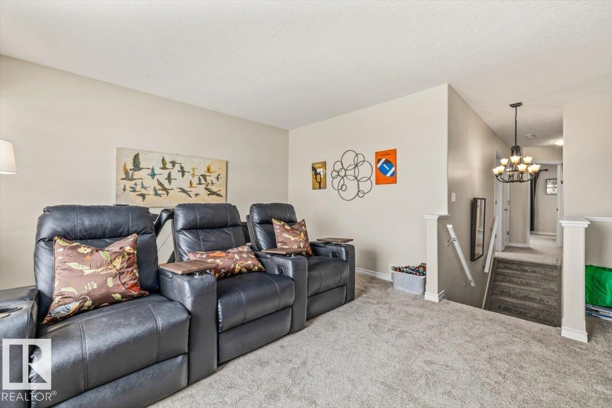 50 NAPOLEON CR, St. Albert