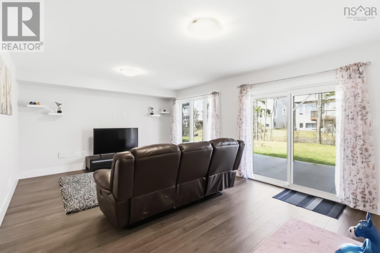 Property 20 of 26 of 65 Tilbury Avenue