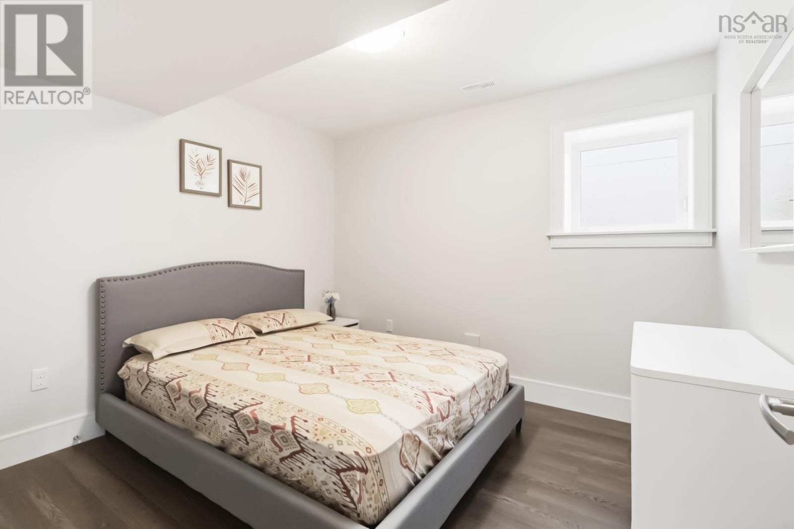 Property 23 of 26 of 65 Tilbury Avenue