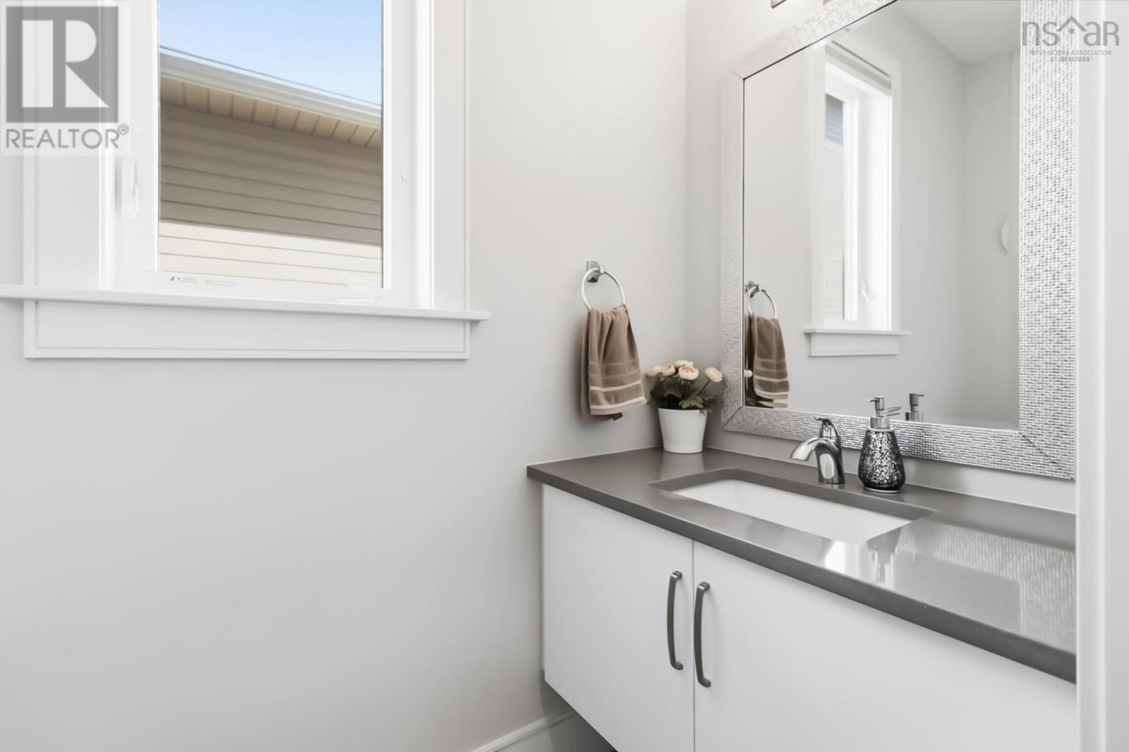 Property 14 of 26 of 65 Tilbury Avenue