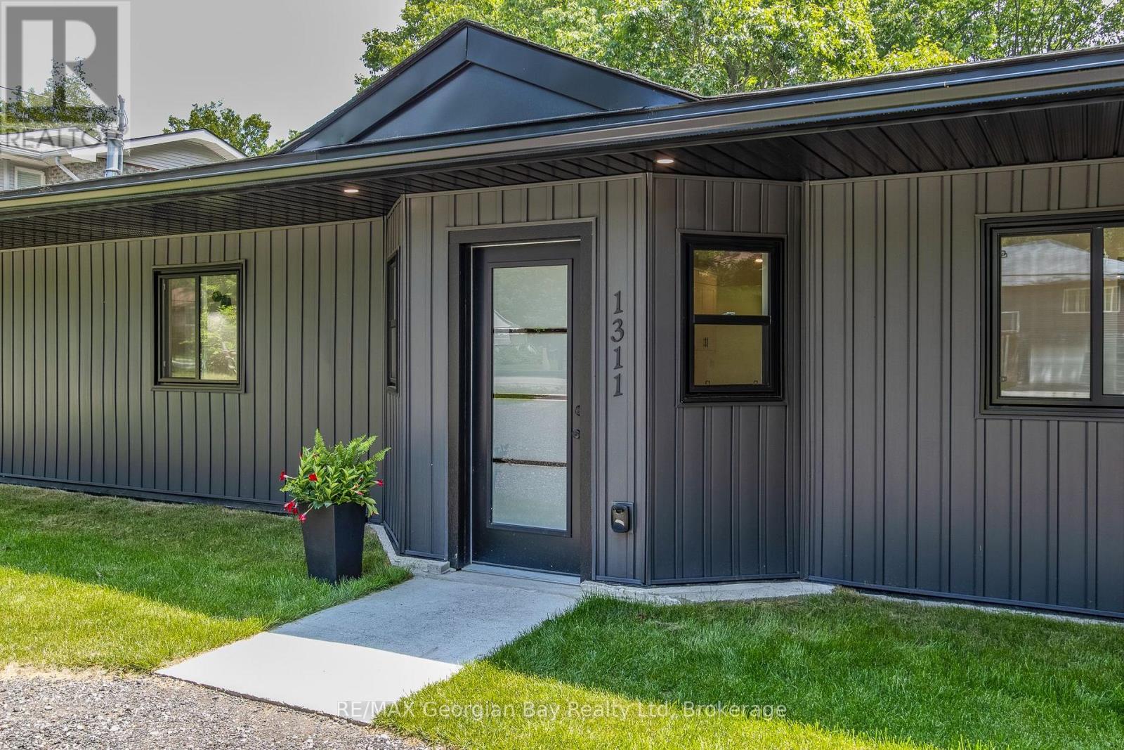 1311 EVERTON ROAD - 4
