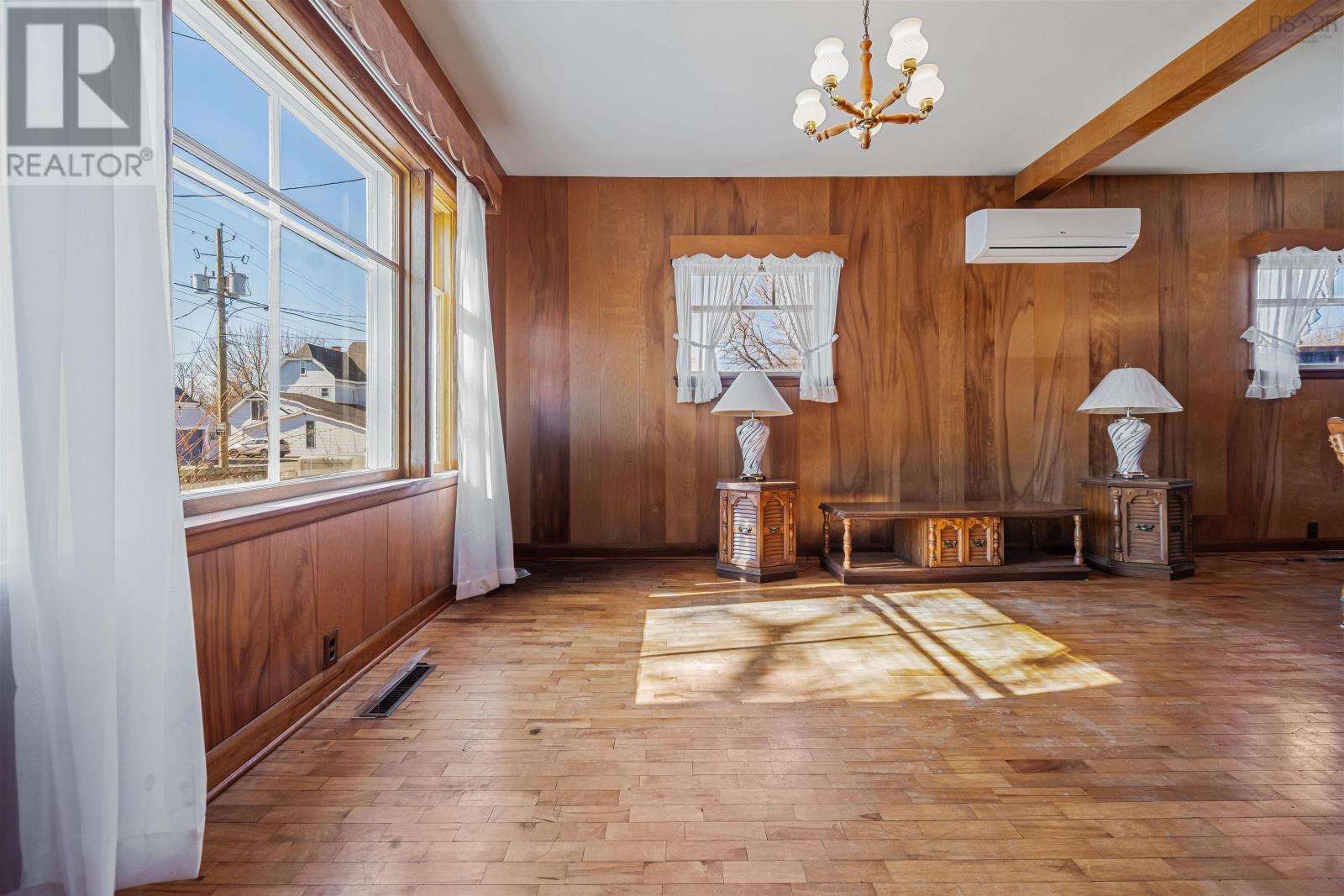 Property 24 of 49 of 8 Robie Street