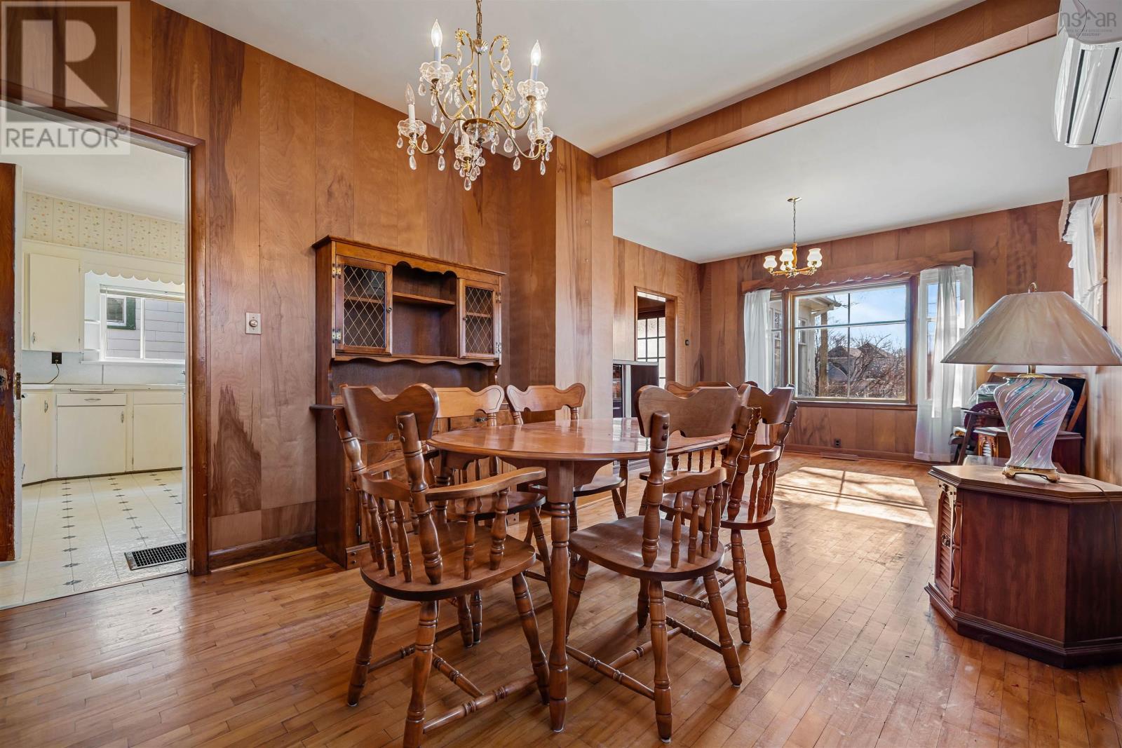 Property 20 of 49 of 8 Robie Street