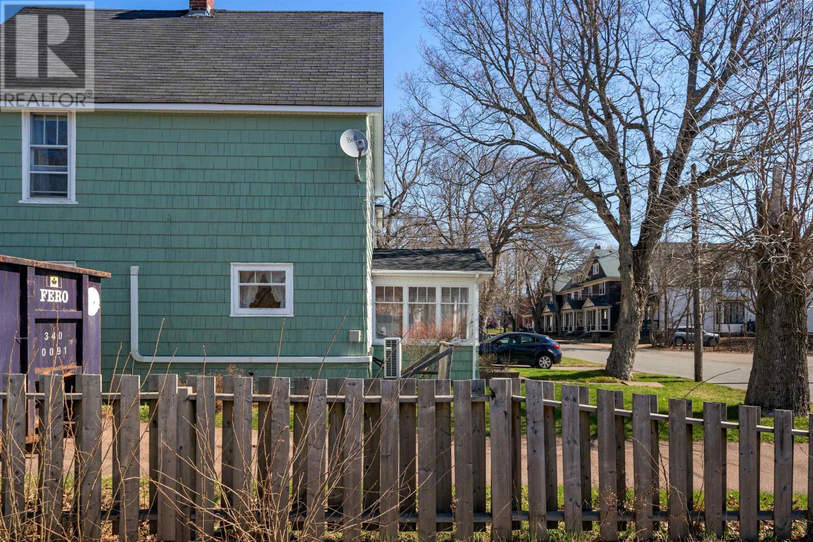 Property 8 of 49 of 8 Robie Street