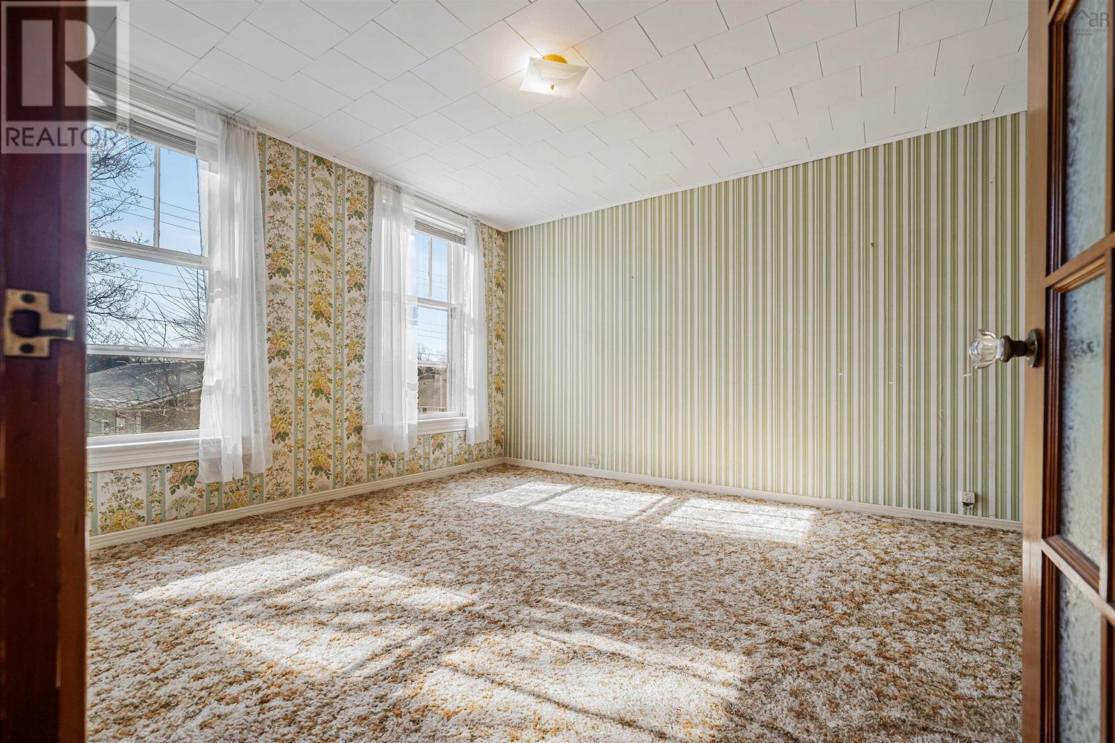 Property 39 of 49 of 8 Robie Street