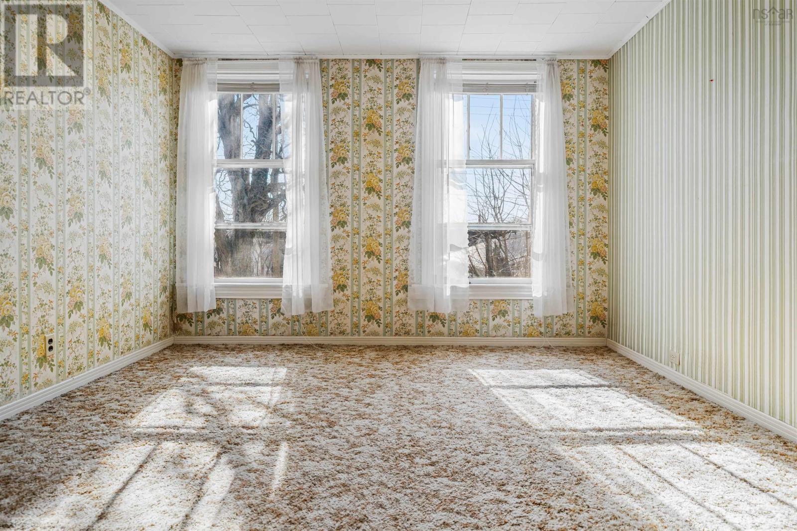 Property 40 of 49 of 8 Robie Street