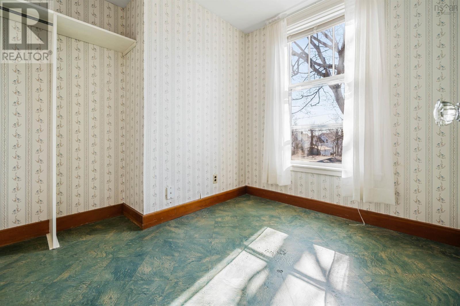 Property 44 of 49 of 8 Robie Street