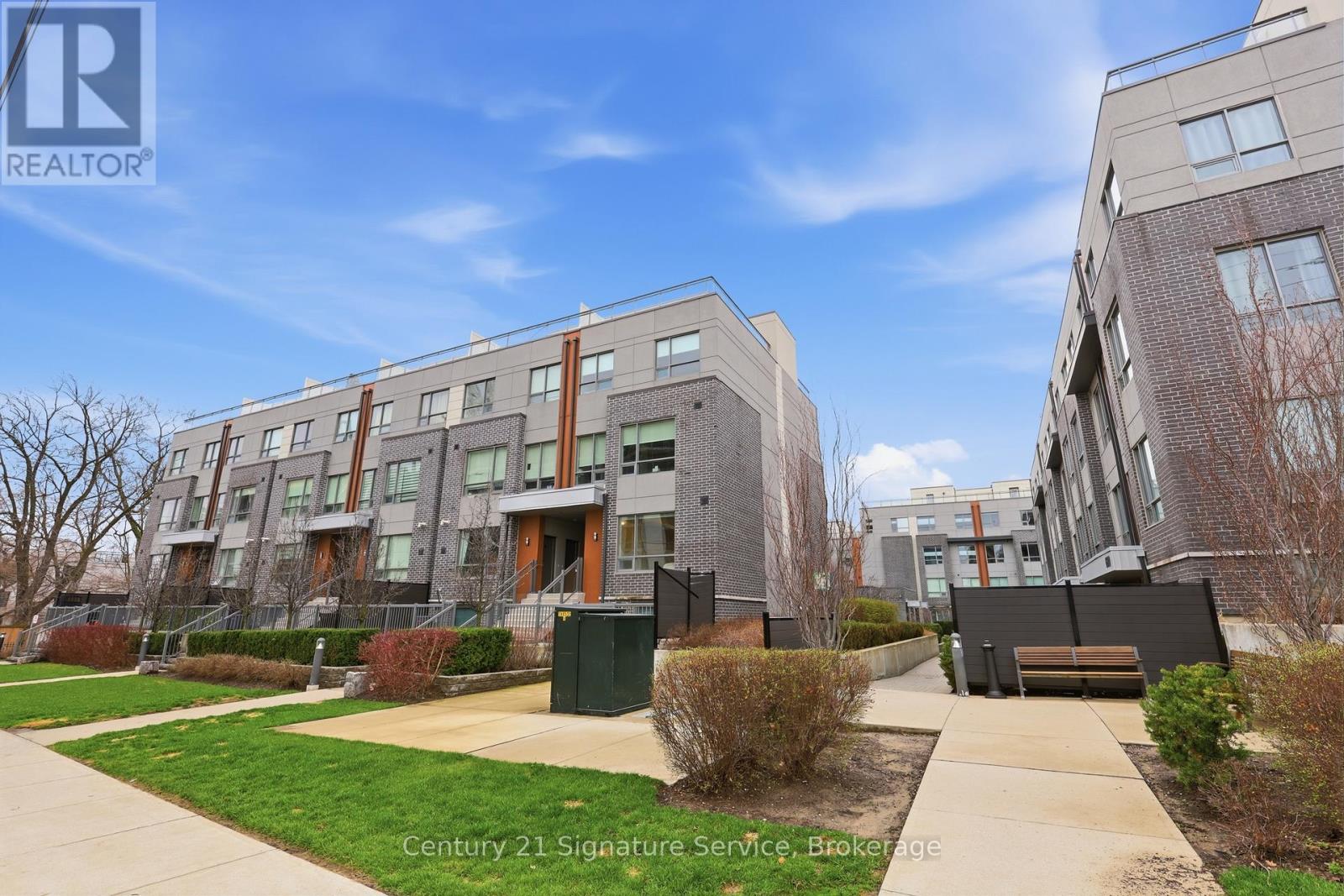 #2 1238 CAWTHRA ROAD - 26