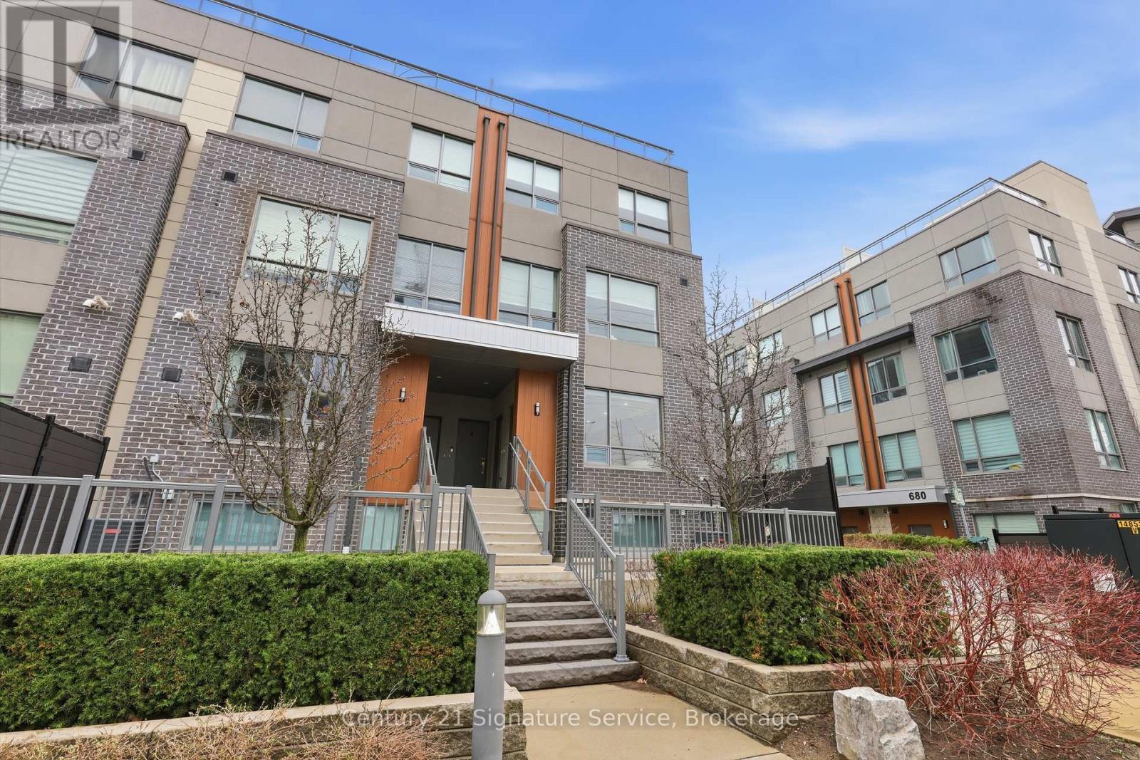 #2 1238 CAWTHRA ROAD - 28