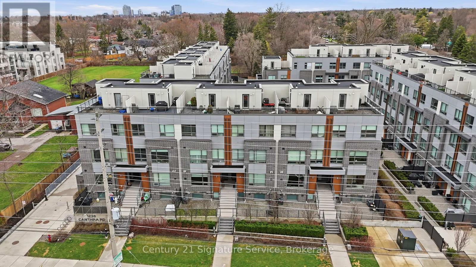 #2 1238 CAWTHRA ROAD - 31
