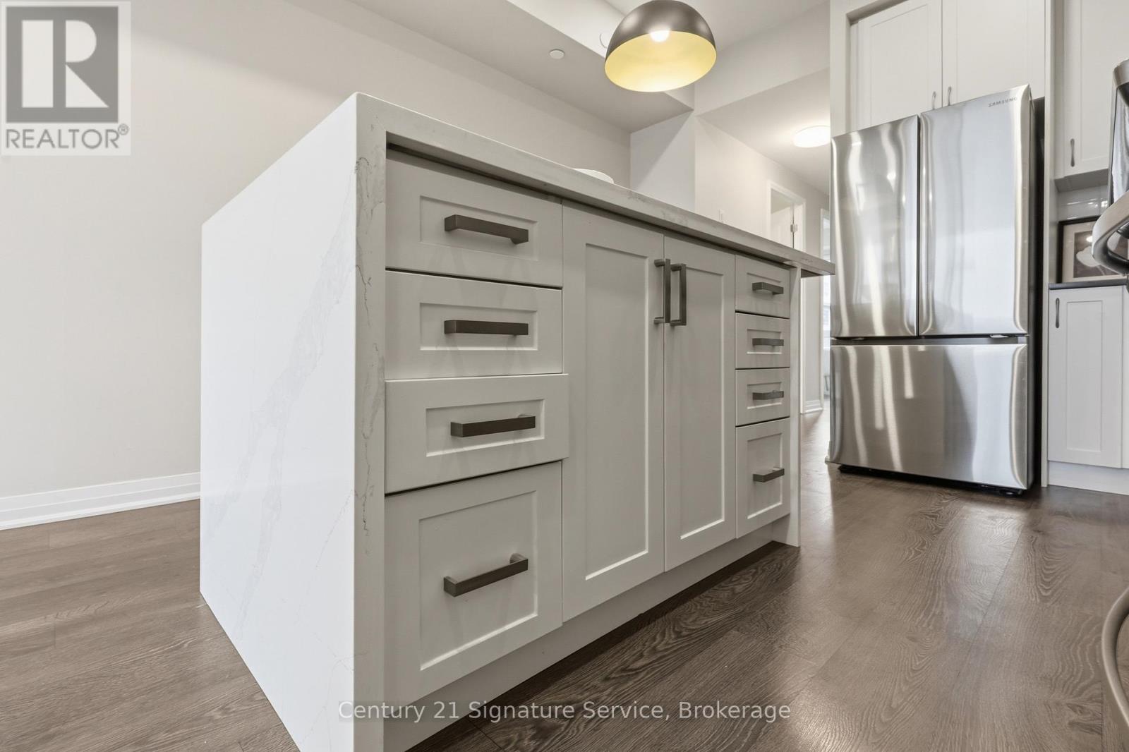 #2 1238 CAWTHRA ROAD - 9