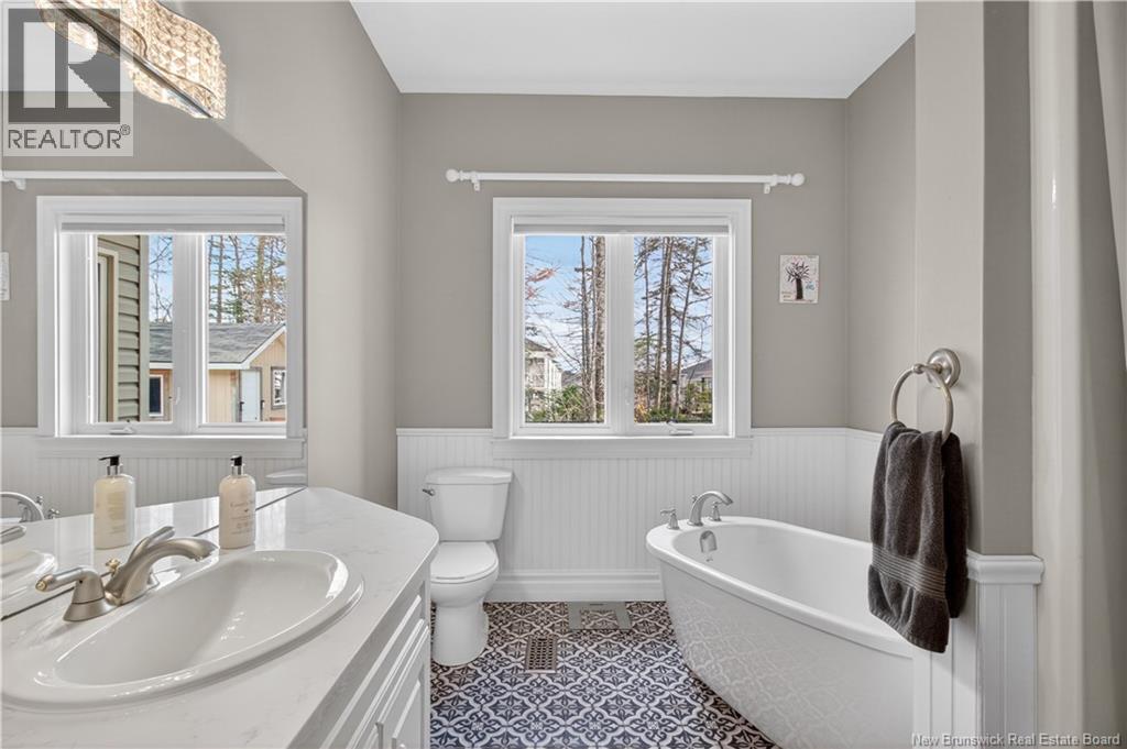 228 Lady Guinevere Street - 21