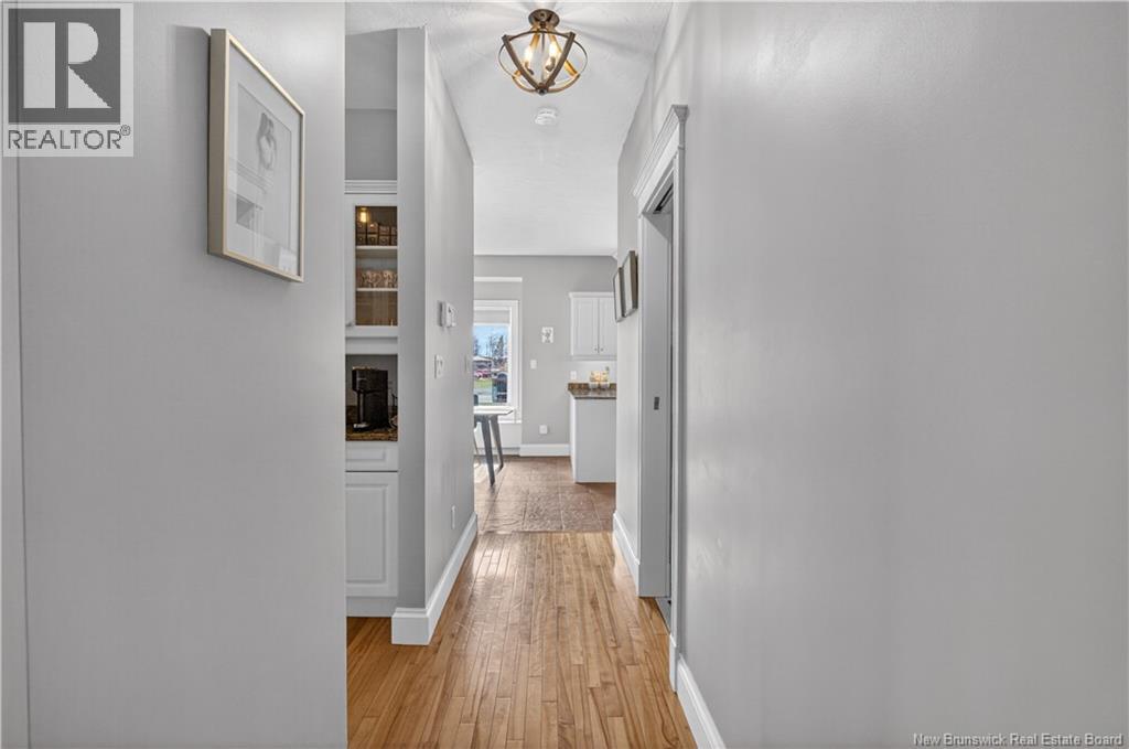 228 Lady Guinevere Street - 8
