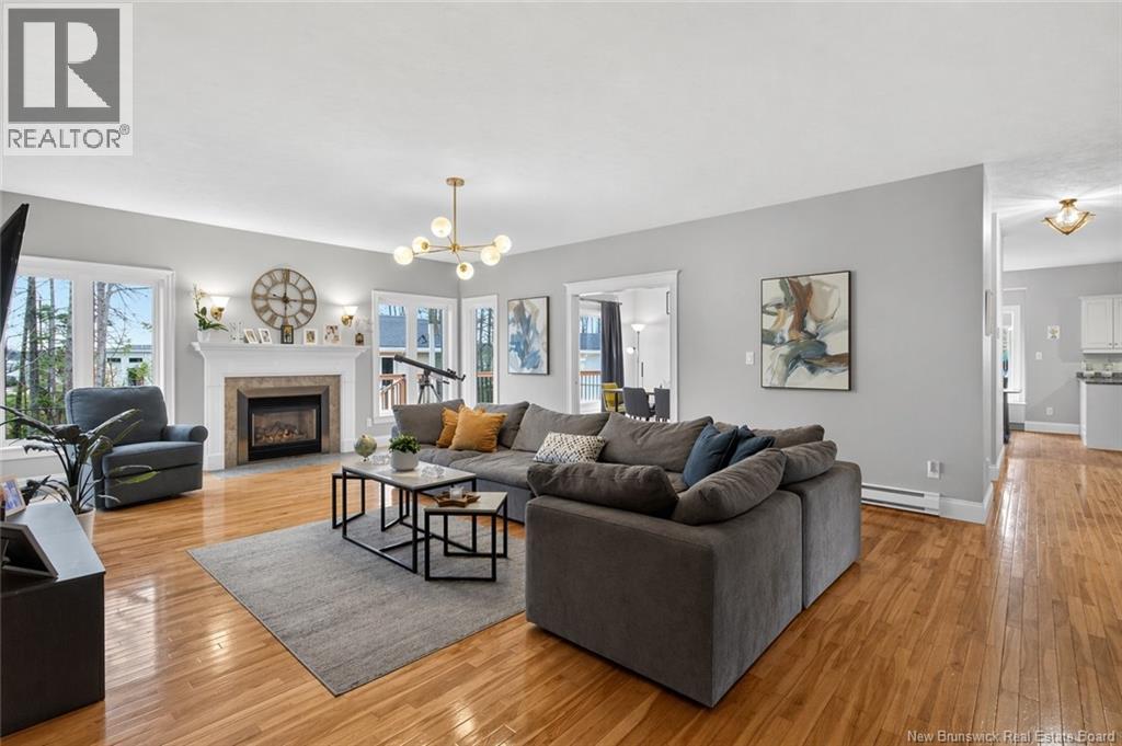 228 Lady Guinevere Street - 7