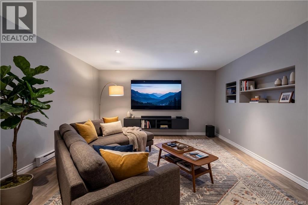 228 Lady Guinevere Street - 31