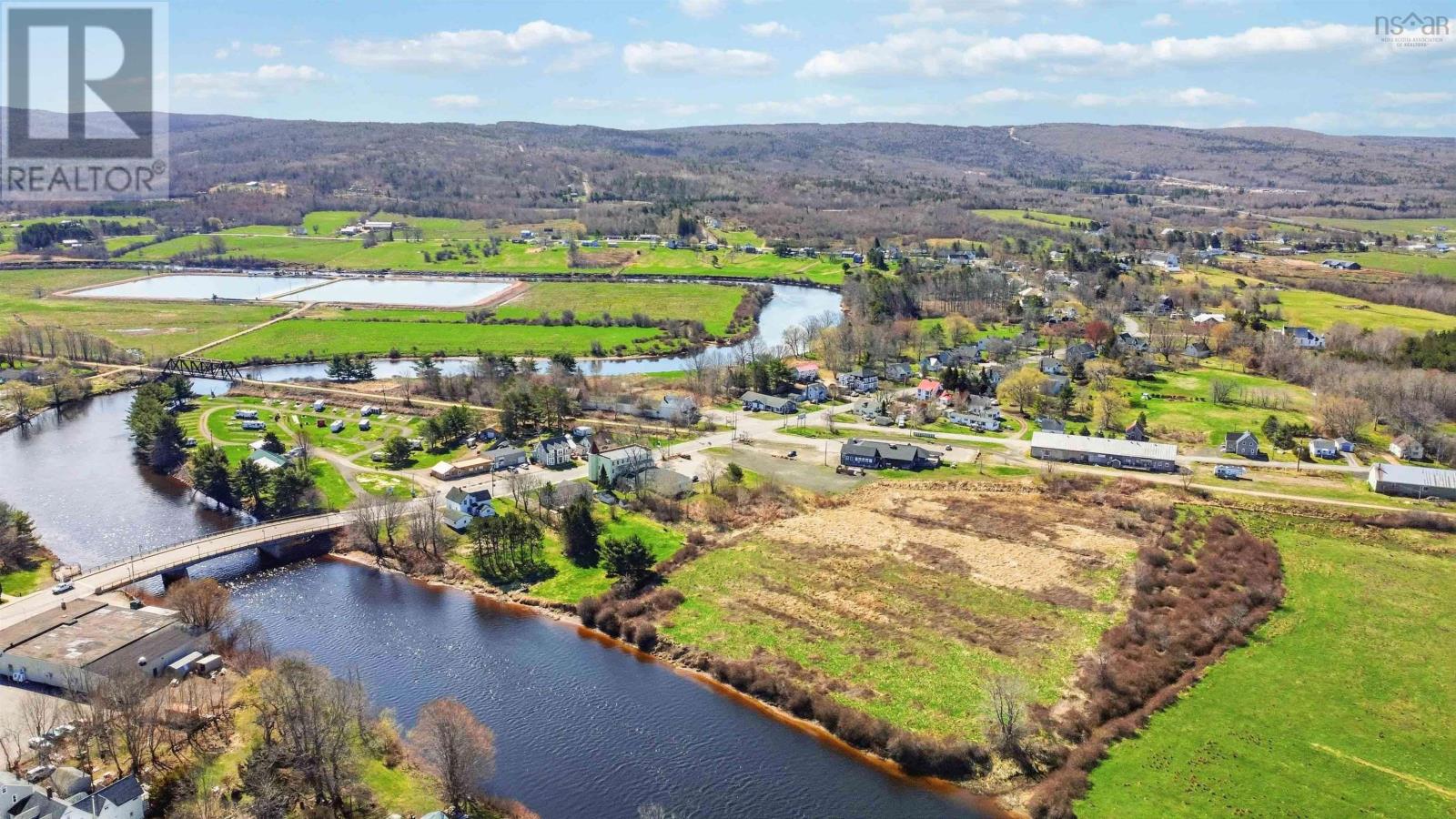 Property 9 of 15 of Lot Queen Street