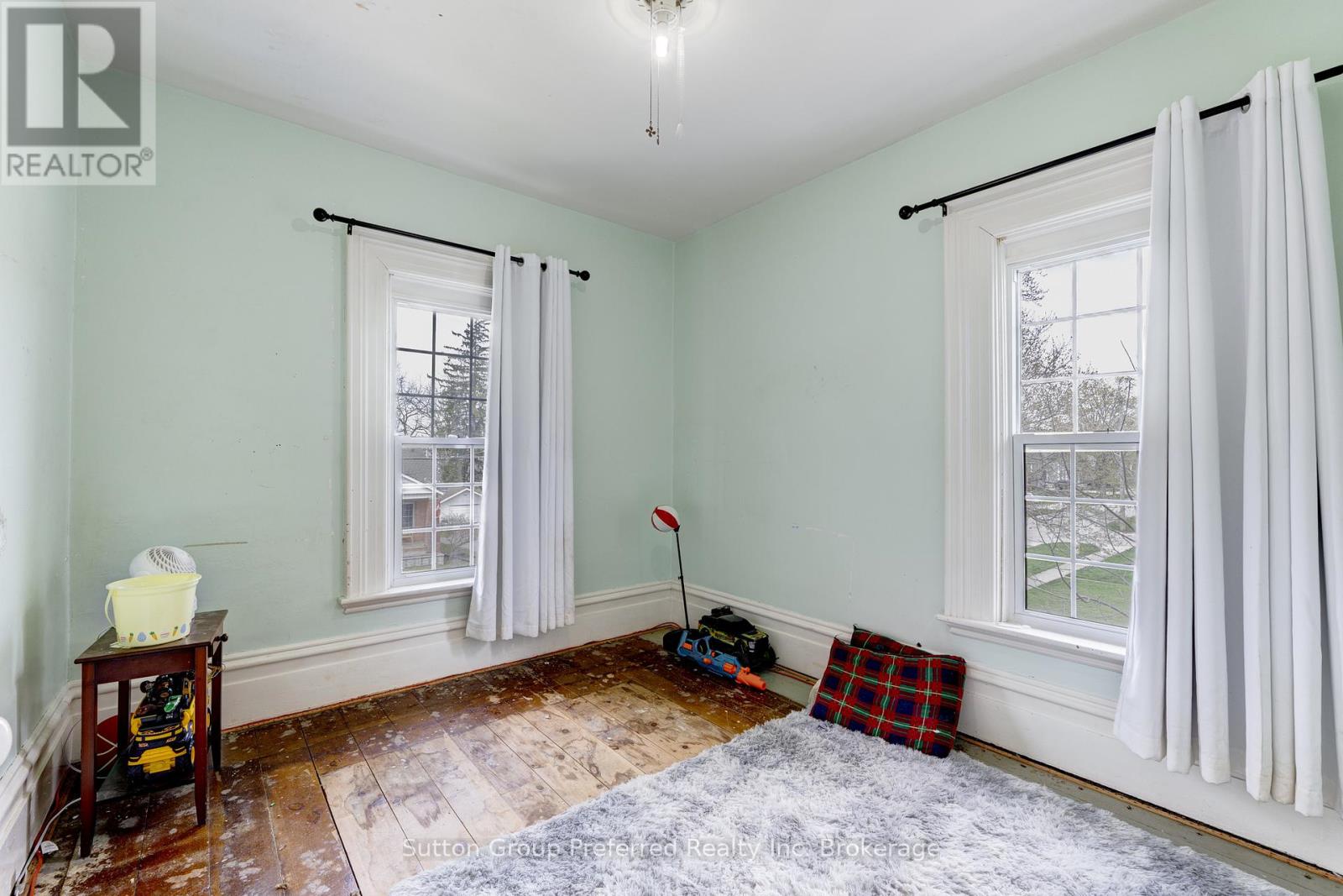 4 CLYDE STREET - 20