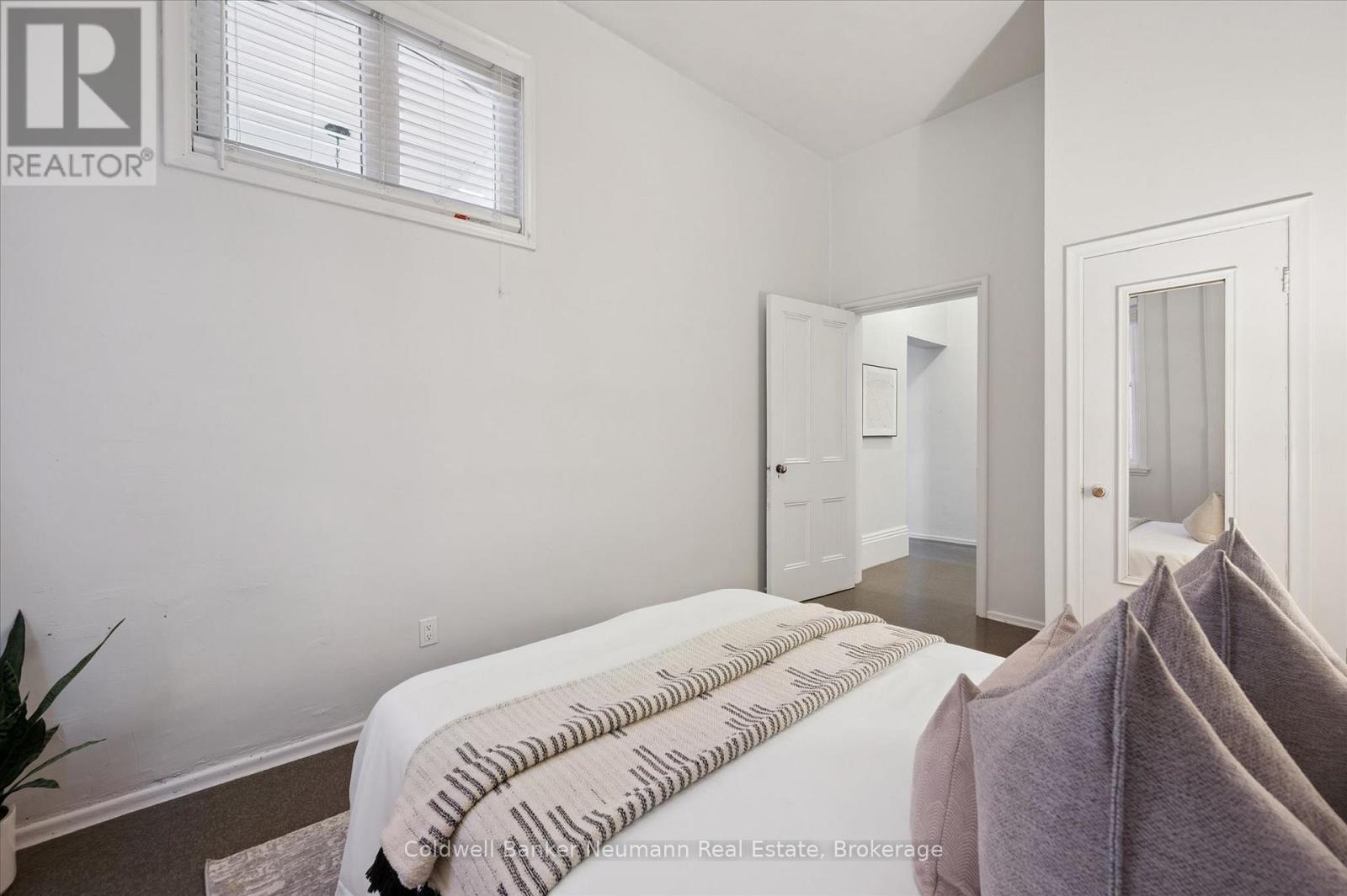 7 CAMBRIDGE STREET - 33