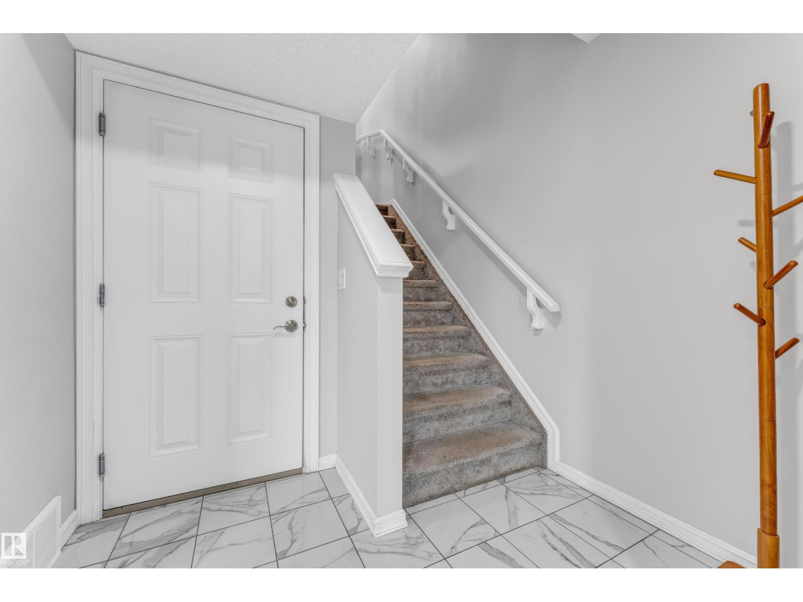 #61 215 SADDLEBACK RD NW, Edmonton