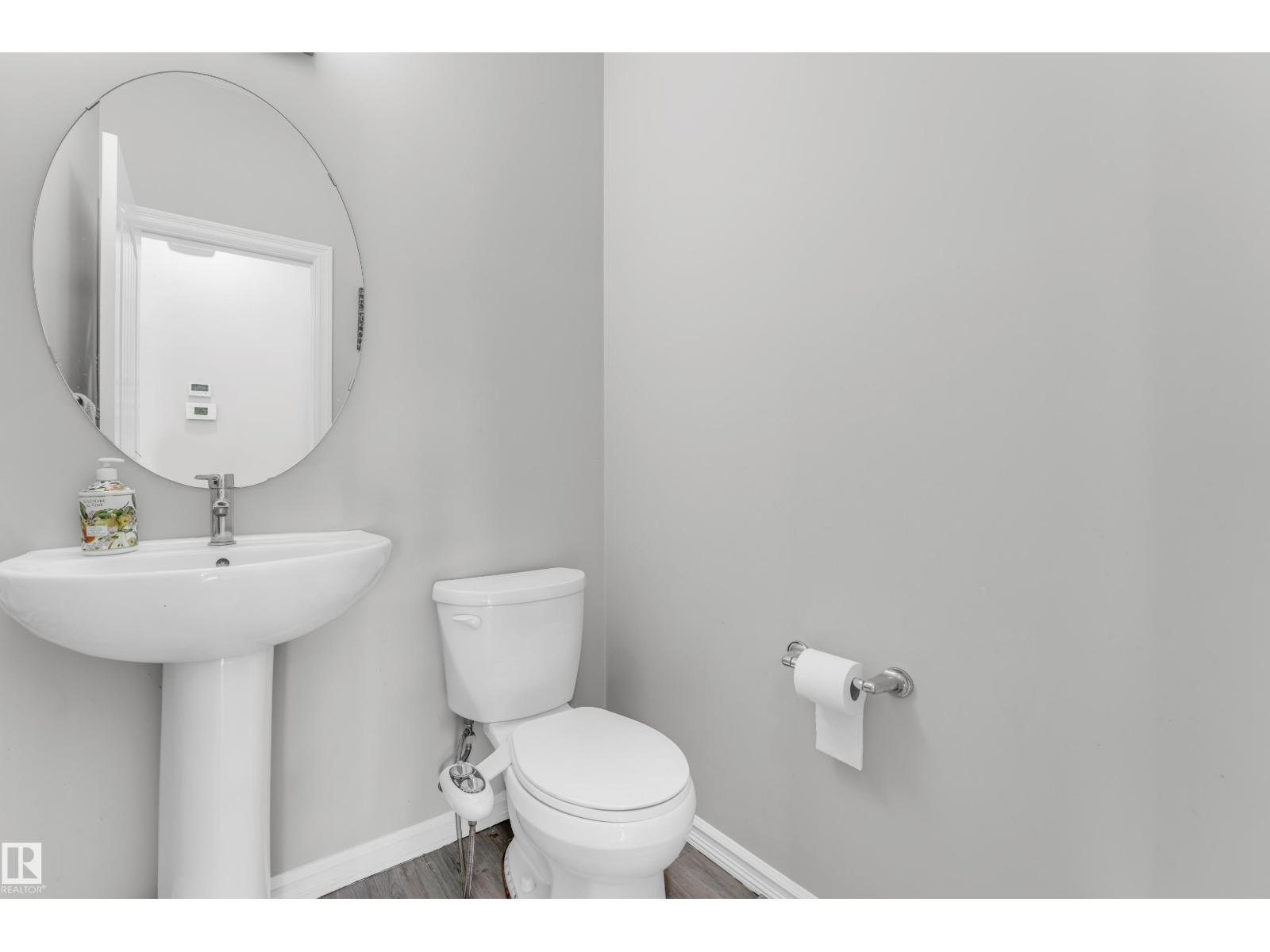 #61 215 SADDLEBACK RD NW, Edmonton