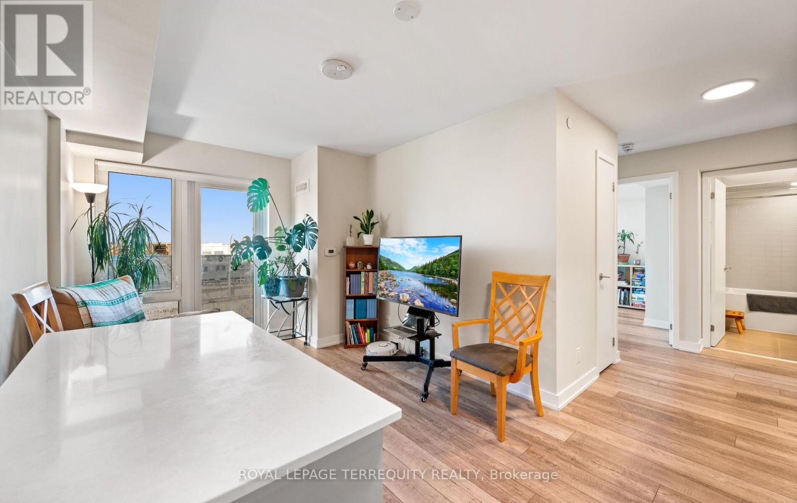 #414 38 MONTE KWINTER COURT - 8
