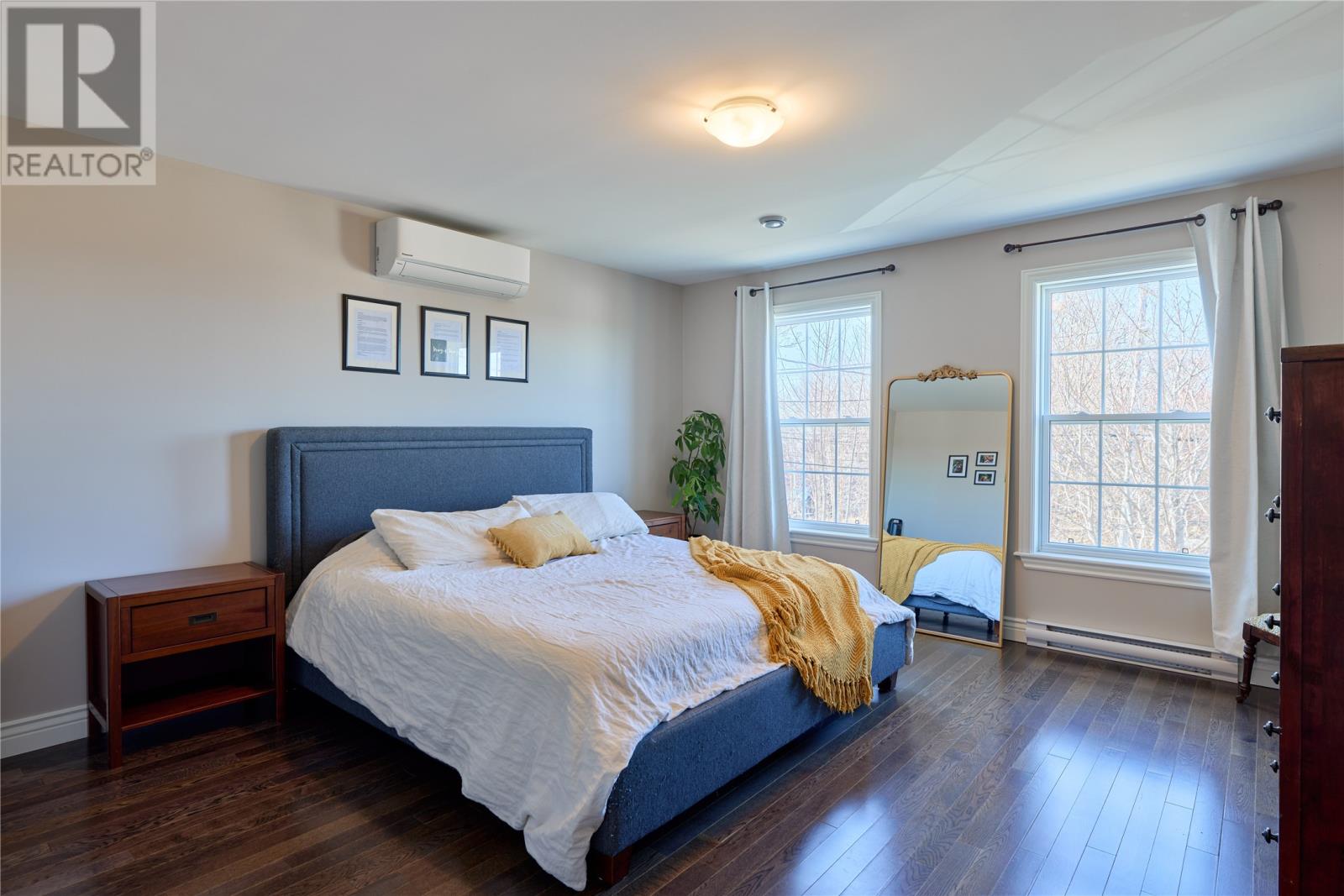 14 Scott's Road N - 16