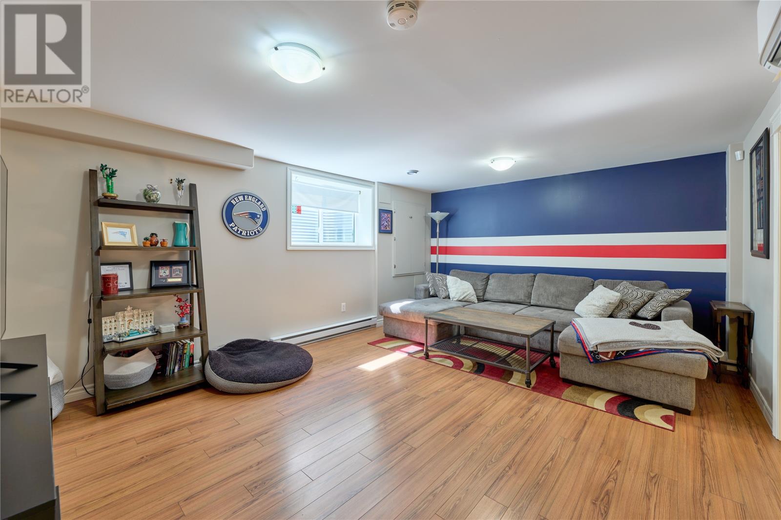 14 Scott's Road N - 24