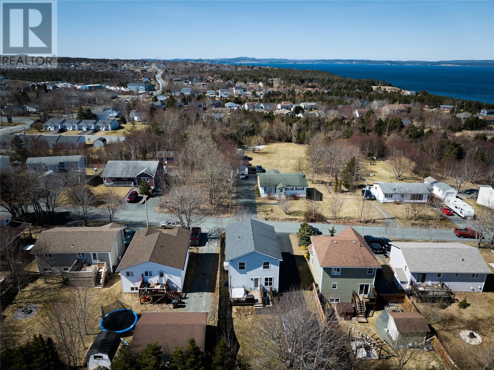 14 Scott's Road N - 38