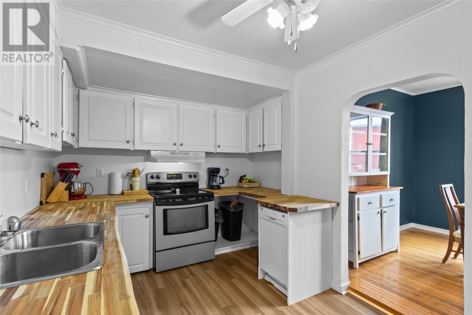 100 St. Clare Avenue - 7