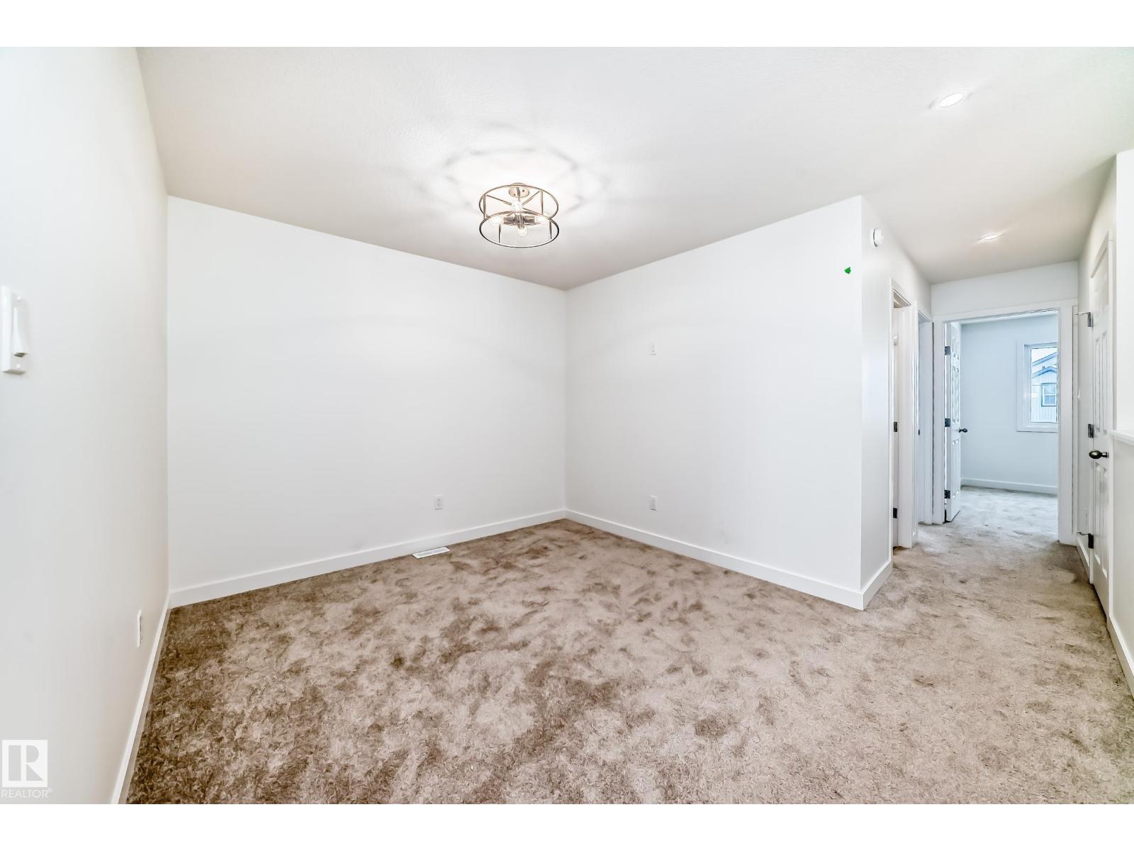 4611 177ave NW, Edmonton