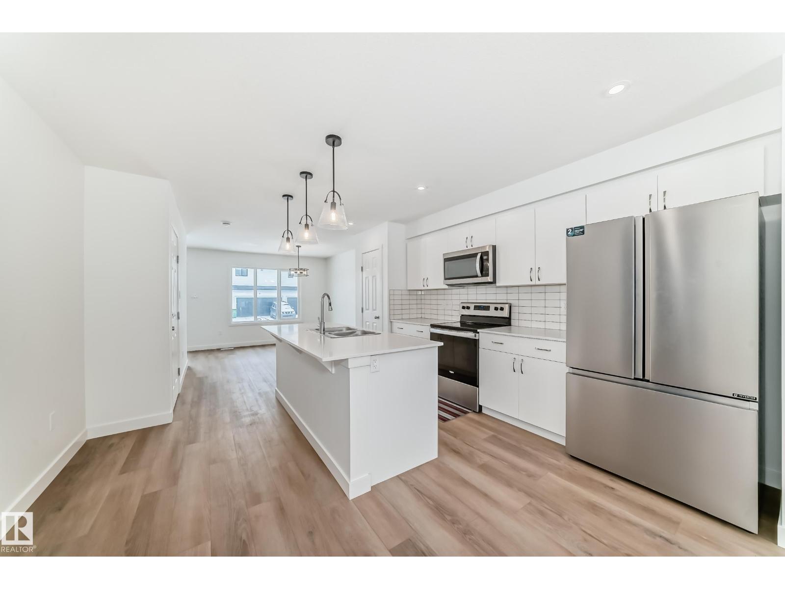 4611 177ave NW, Edmonton