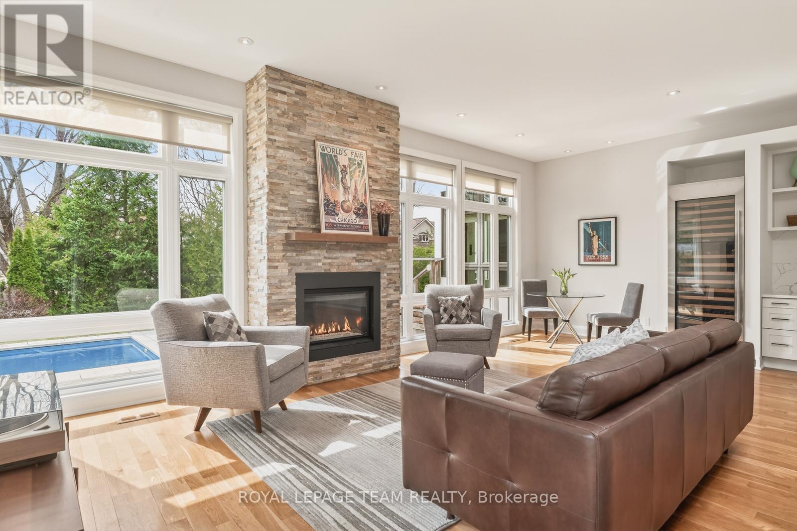 17 KAYMAR DRIVE - 19