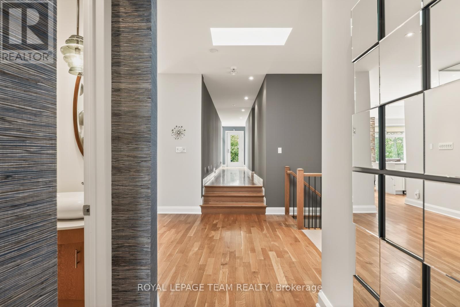 17 KAYMAR DRIVE - 25