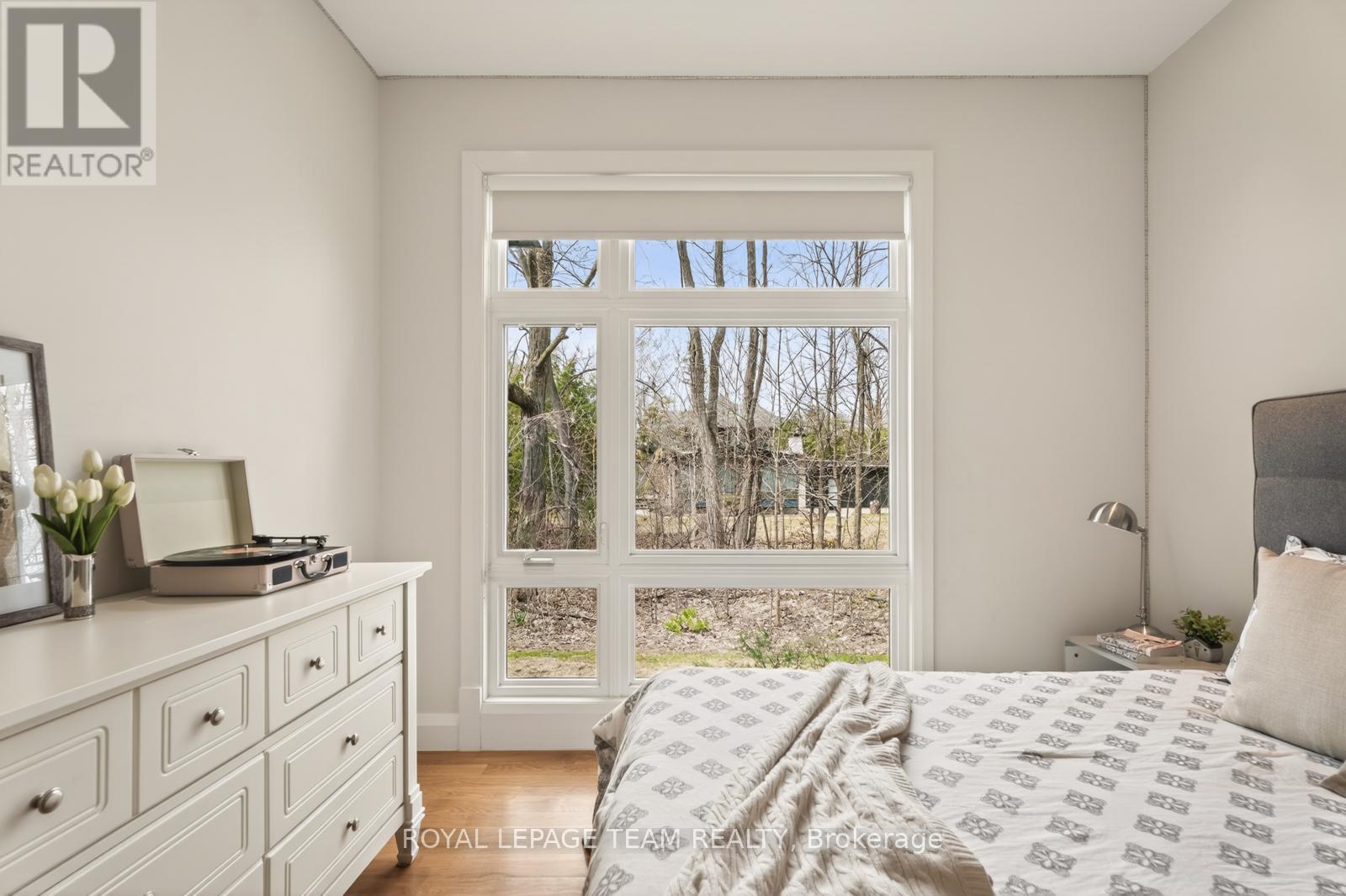 17 KAYMAR DRIVE - 34