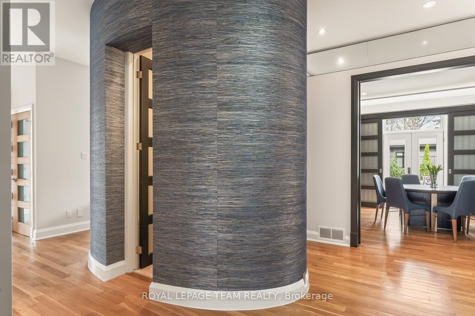 17 KAYMAR DRIVE - 9