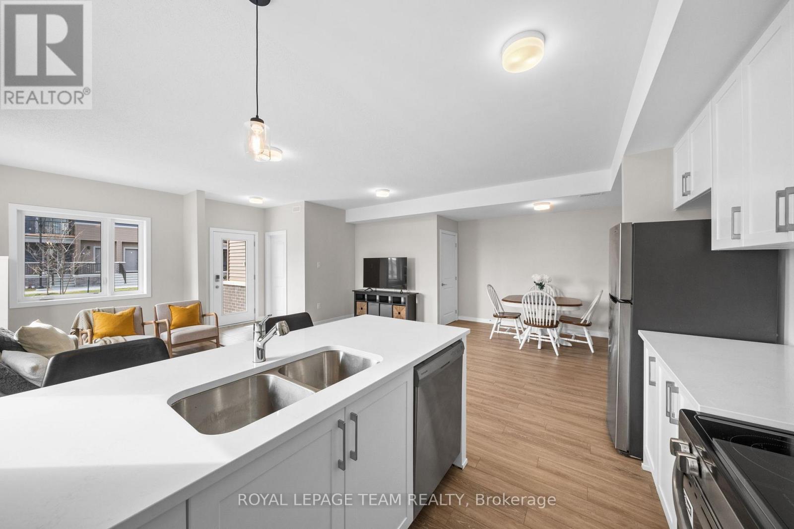 722 PARNIAN PRIVATE — photo 13