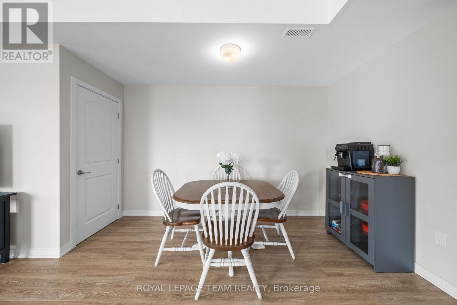 722 PARNIAN PRIVATE — photo 14