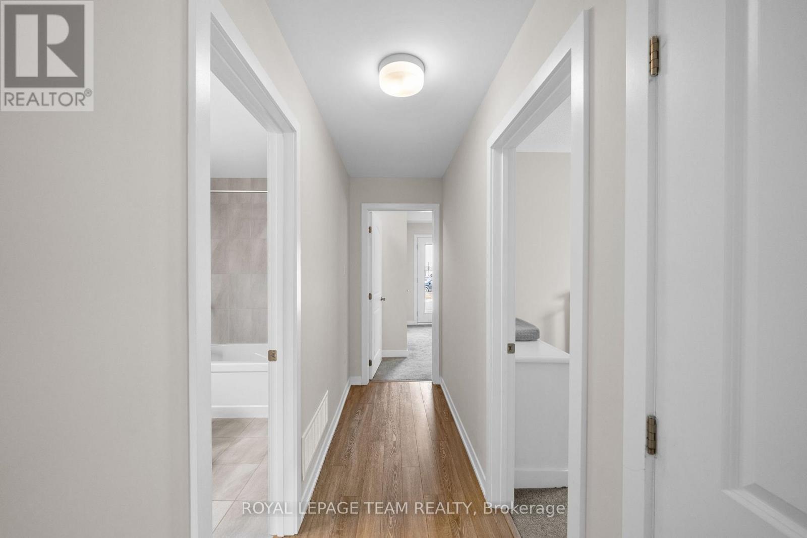 722 PARNIAN PRIVATE — photo 17